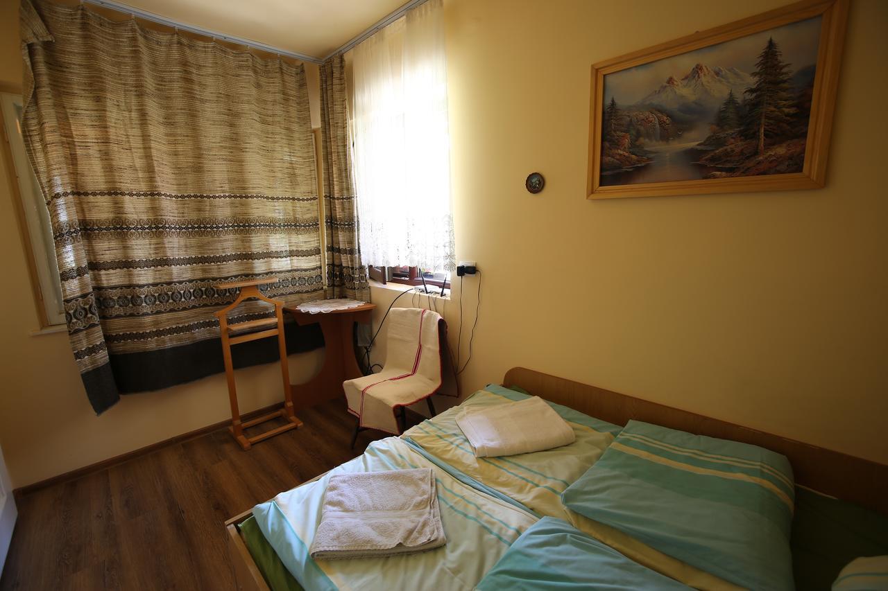 Pensiune Saroklak Sîncraiu Exterior foto